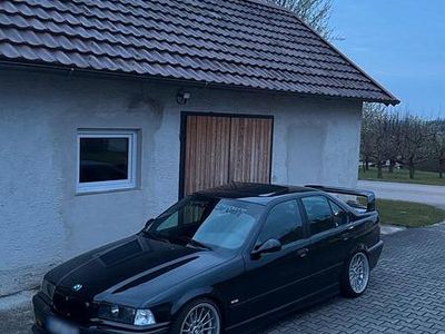 Second-hand BMW 320 Basis 150 CP (110 kW) 1997 Berlinǎ