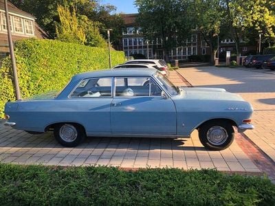 Blau Gebraucht 1964 Opel Rekord Limousine | 8.990 €