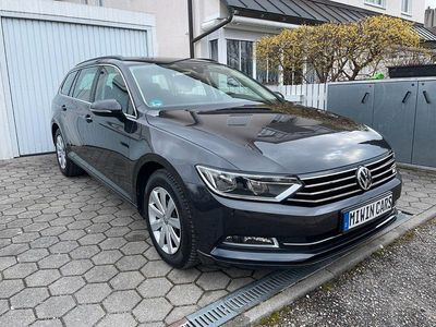 Gebraucht VW Passat Comfortline 150 PS (110 kW) 2019 Grau Kombi