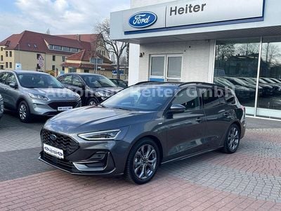 Gebraucht Ford Focus ST-Line X 155 PS (114 kW) 2024 Grau Kombi