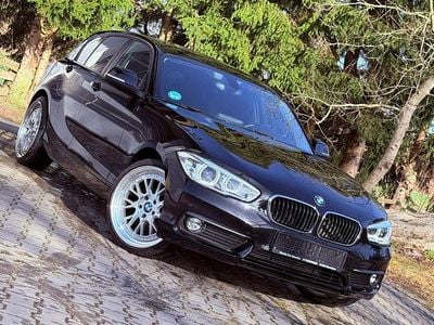 Gebraucht BMW 118 Sport Line 136 PS (100 kW) 2016 Schwarz Kleinwagen