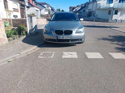 BMW 523