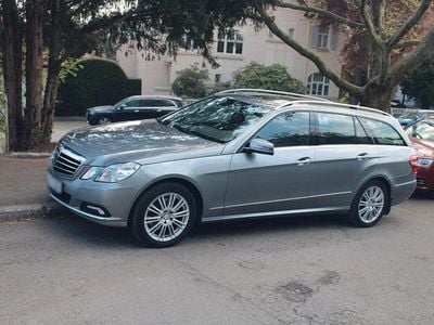 Usata Mercedes E350 272 CV (200 kW) 2010 Grigio Station wagon