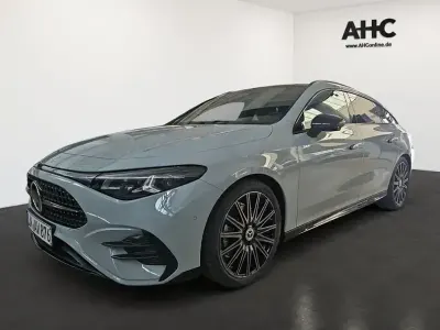 Gebraucht Mercedes CLA200 Night 163 PS (119 kW) 2026 Grau Kombi