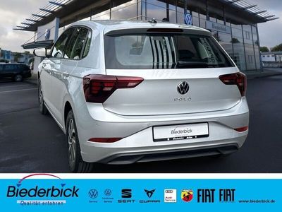 Gebraucht VW Polo Life 95 PS (69 kW) 2024 Silber Limousine