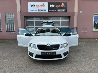 Gebraucht Skoda Octavia RS 220 PS (161 kW) 2016 Weiß Kombi
