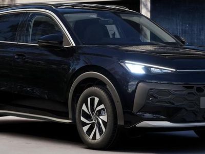 Neu VW T-Roc Life 116 PS (85 kW) 2025 Metalliclackierung grenadillschwarz SUV