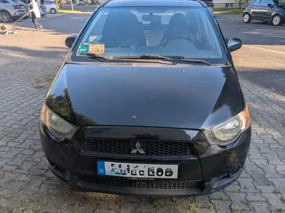Gebraucht Mitsubishi Colt Inform 95 PS (69 kW) 2009 Schwarz Kleinwagen