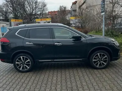 Gebraucht Nissan X-Trail Tekna 160 PS (117 kW) 2020 Schwarz SUV