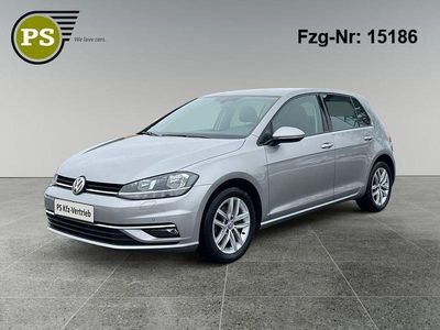 Silber Gebraucht 2020 VW Golf VII Comfortline Limousine | 12.480 € (Fairer Preis)