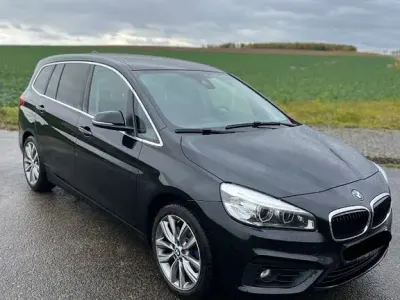 Gebraucht BMW 220 Gran Tourer Advantage 192 PS (141 kW) 2017 Schwarz Van / Kleinbus