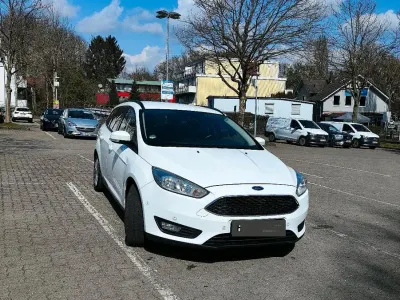 Używany Ford Focus Trend 125 KM (91 kW) 2016 Biały Kombi