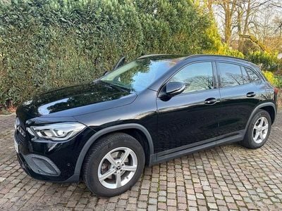 Gebraucht Mercedes GLA200 Night 150 PS (110 kW) 2020 Schwarz SUV