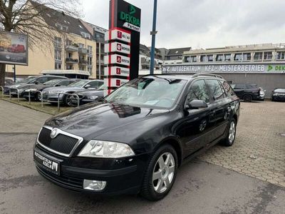 gebraucht Skoda Octavia Combi Elegance KLIMA LEDER SCHIBEDACH