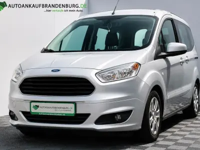 Gebraucht Ford Tourneo Courier Trend 76 PS (55 kW) 2015 Grau Van / Kleinbus