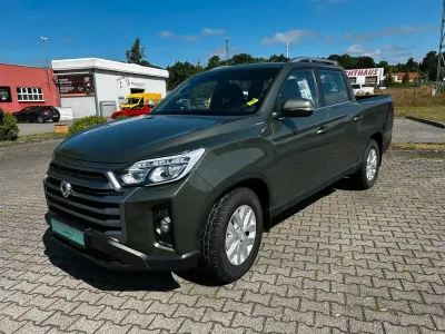 Gebraucht SsangYong Musso Quartz 203 PS (149 kW) 2023 Grün Pickup