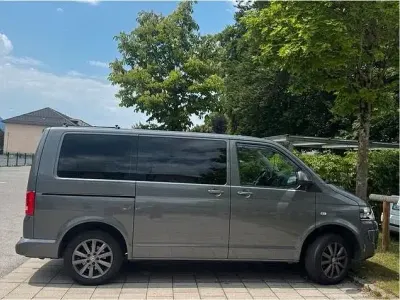 Gebraucht VW T5 140 PS (102 kW) 2010 Braun Van
