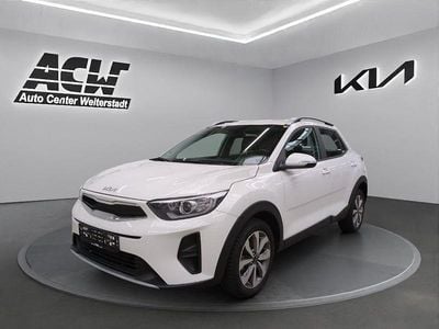 Weiß Gebraucht 2024 Kia Stonic Vision SUV | 19.770 € (Guter Preis)