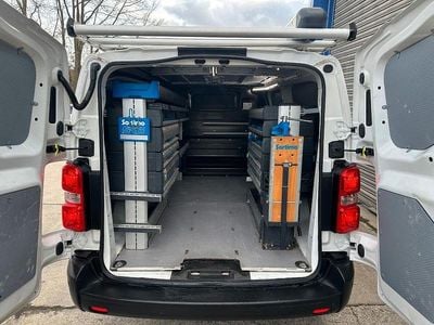 Second-hand Opel Vivaro Edition 122 CP (89 kW) 2020 Alb Monovolum