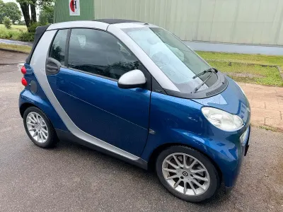 Gebraucht Smart ForTwo Cabrio 71 PS (52 kW) 2010 Blau Cabrio