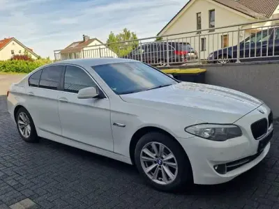 Gebraucht BMW 525 Performance 218 PS (160 kW) 2011 Weiß Limousine
