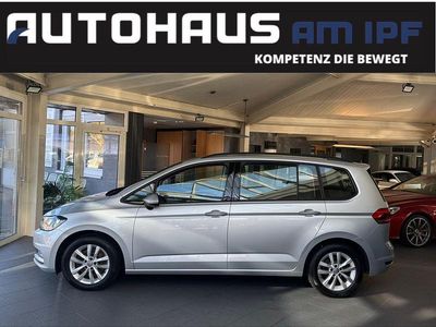 Silber Gebraucht 2016 VW Touran Comfortline Van / Kleinbus | 17.690 € (Fairer Preis)