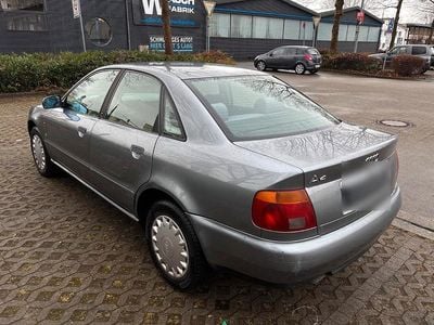 Usata Audi A4 118 CV (86 kW) 1995 Blu Berlina