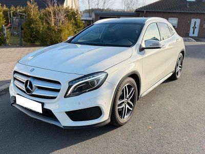 Gebraucht Mercedes GLA200 AMG line 156 PS (114 kW) 2015 Calcitweiss  unilack SUV