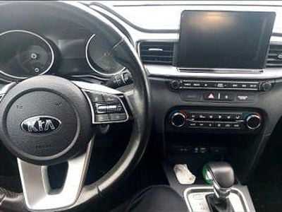 Second-hand Kia Ceed Spirit 136 CP (100 kW) 2019 Roșu Hatchback