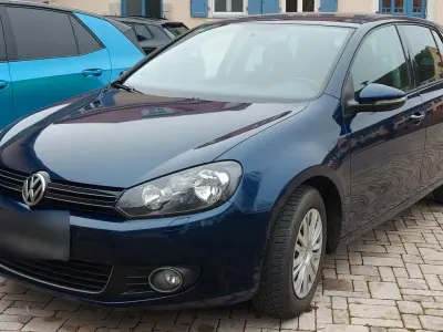 Gebraucht VW Golf VI Highline 122 PS (89 kW) 2011 Blau Kleinwagen