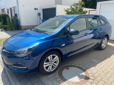 Gebraucht Opel Astra Edition 110 PS (80 kW) 2019 Blau Kombi