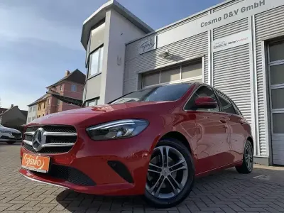 Gebraucht Mercedes B200 163 PS (119 kW) 2019 Rot Kleinwagen