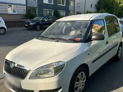 Gebraucht Skoda Roomster Style 86 PS (63 kW) 2011 Weiß Van / Kleinbus