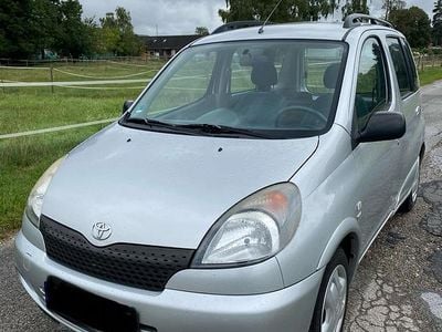 Toyota Yaris Verso