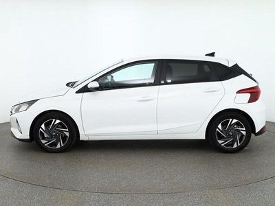 Gebraucht Hyundai i20 Edition 30 101 PS (74 kW) 2021 Polar white Kleinwagen