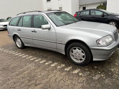 Silber Gebraucht 1997 Mercedes C180 Elegance Kombi | 5.400 € (Etwas zu teuer)