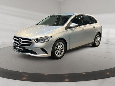 Gebraucht Mercedes B180 116 PS (85 kW) 2021 Iridiumsilber metallic Van / Kleinbus