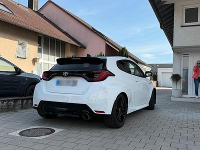 Gebraucht Toyota Yaris 322 PS (236 kW) 2022 Weiß Kleinwagen