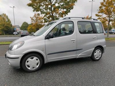 Toyota Yaris Verso