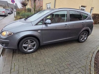 Gebraucht Seat Altea XL 110 PS (80 kW) 2015 Grau Van / Kleinbus