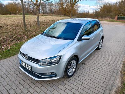Gebraucht VW Polo 90 PS (66 kW) 2015 Silber Kleinwagen