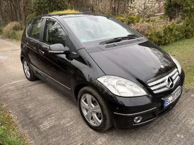 Gebraucht Mercedes A160 95 PS (69 kW) 2010 Limousine