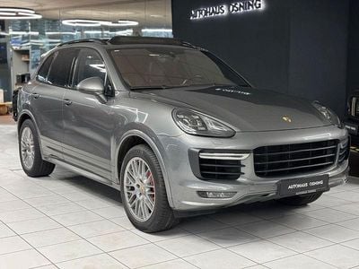 Gebraucht Porsche Cayenne Turbo Chrono 519 PS (381 kW) 2015 Grau SUV