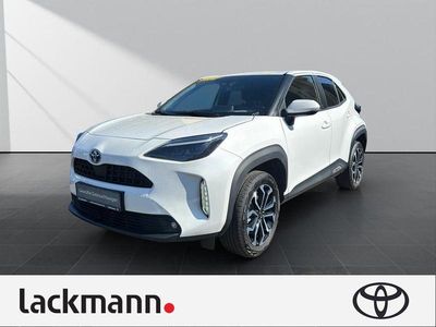Gebraucht Toyota Yaris Cross Team 92 PS (67 kW) 2022 Pure) white ii (weiss SUV