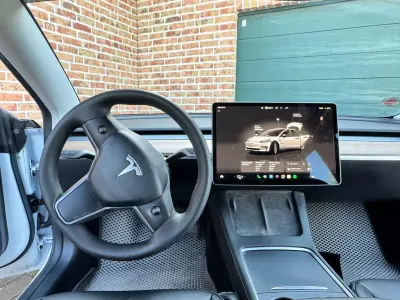 Gebraucht Tesla Model 3 239 kW (325 PS) 2022 Weiß Limousine