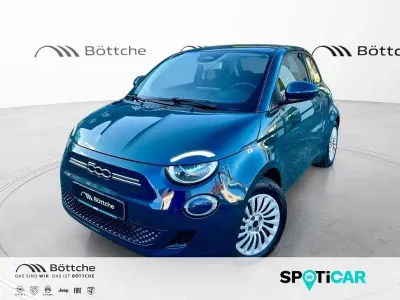 Gebraucht Fiat 500e 86 kW (118 PS) 2023 Ozean grün Kleinwagen