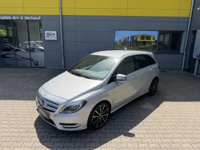 Gebraucht Mercedes B200 156 PS (114 kW) 2013 Polarsilber Kleinwagen