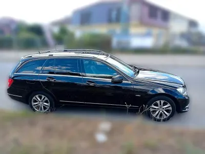 Gebraucht Mercedes C220 Avantgarde 170 PS (125 kW) 2011 Schwarz Kombi