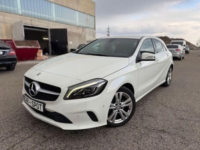 Gebraucht Mercedes A160 102 PS (75 kW) 2016 Weiß Limousine