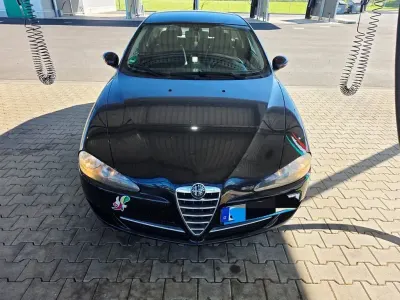 Second-hand Alfa Romeo 147 105 CP (77 kW) 2007 Negru Hatchback
